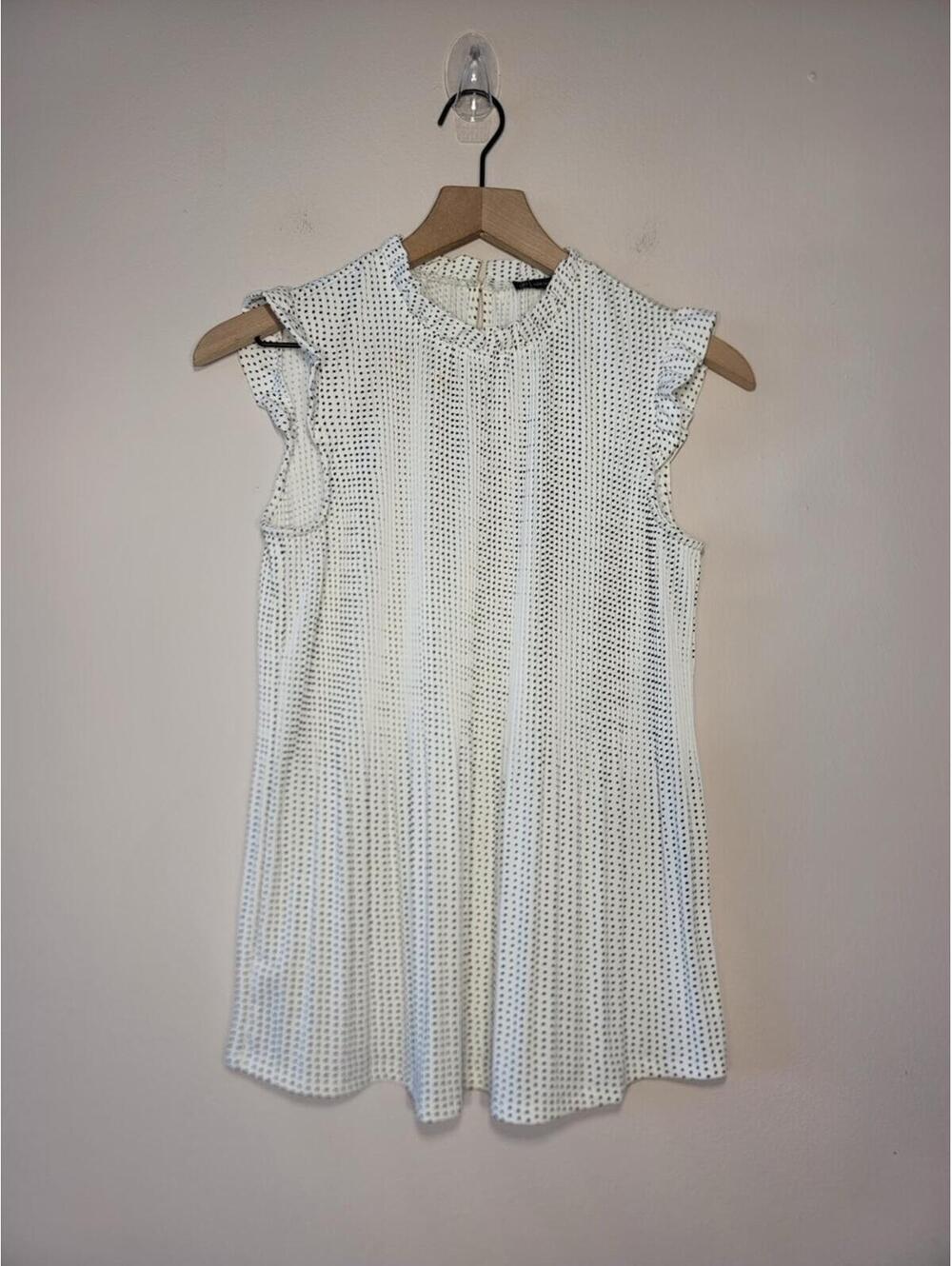 Adrianna Papell Polka Dot Ruffle Blouse Office Siren Sz S
